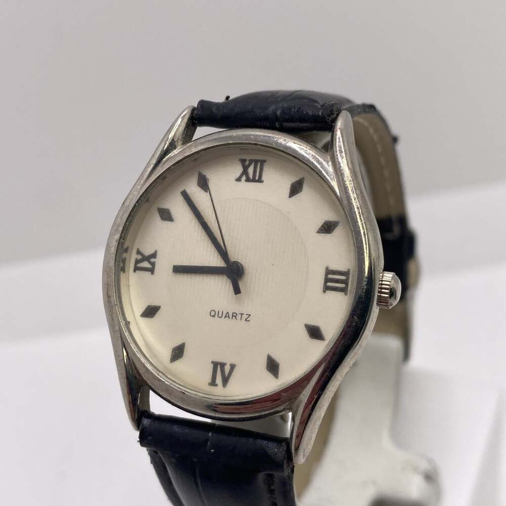 Vintage Womens Silver Tone Quartz Fashion Watch Works New Battery